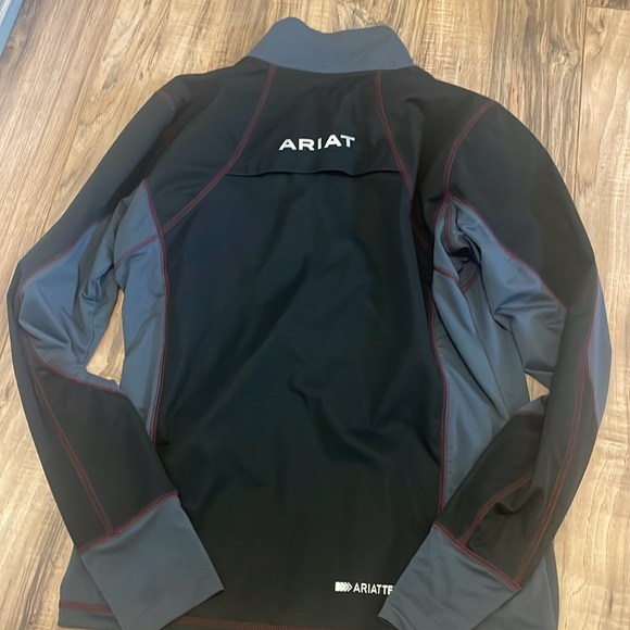 Ariat Cold Series 1/4 zip size medium - black and grey - Picture 6 of 11